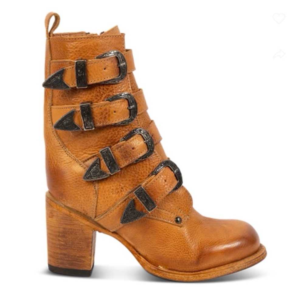 FREEBIRD Belladonna Wheat Color Buckle Boots size 8 (New in Box)